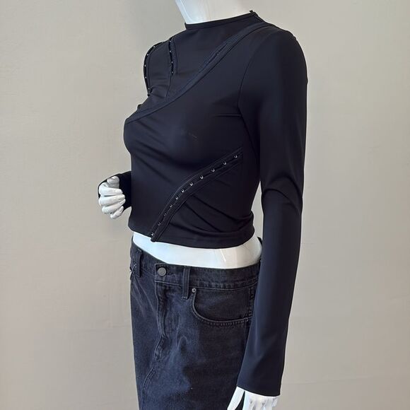 Heliot Emil Semperi Black Long Sleeve Top Hook & Eye Closures Throughout Ssense - Picture 9 of 9